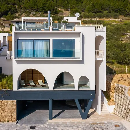 Bura * Marusici (Split-Dalmatia)