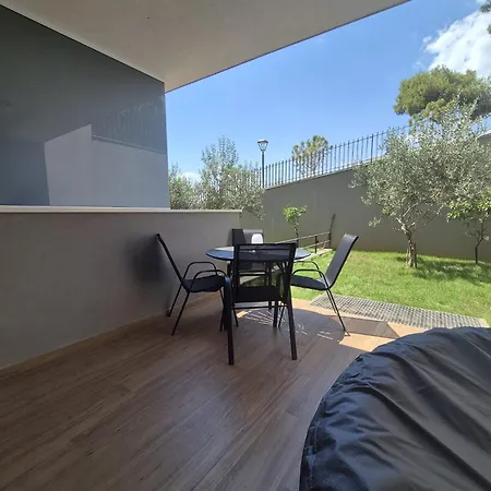 Apartment Bura- With Hot Tub